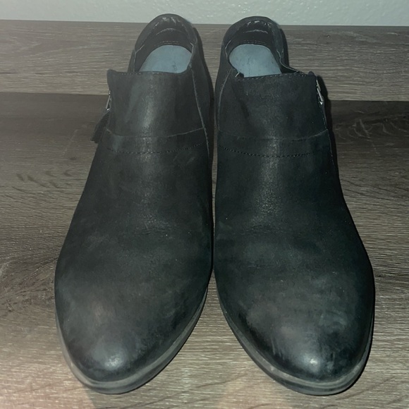 FRANCO SARTO Greco Leather Booties. - Picture 3 of 8